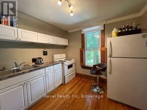 22 St Leger St in Kitchener, ON - Building Photo - Building Photo