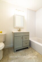 298 Brookline St, Unit 2T in Cambridge, MA - Building Photo - Building Photo