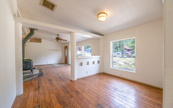 865 Silver Creek Rd in Idaho Springs, CO - Building Photo - Building Photo