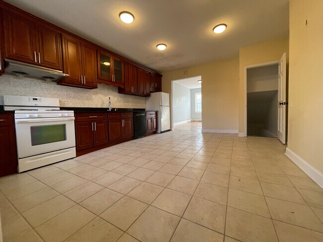 property at 7 High Street Pl