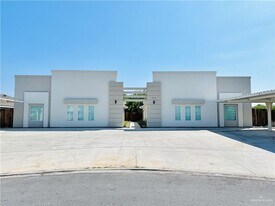 14 Bella Costa Dr in Weslaco, TX - Building Photo