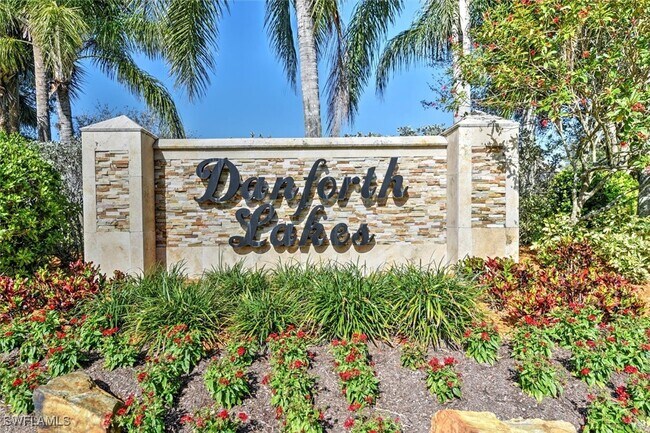 8884 Fawn Ridge Dr in Ft. Myers, FL - Foto de edificio - Building Photo