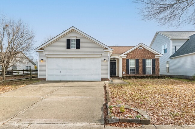 4352 Bubbling Brook Ct in Charlotte, NC - Building Photo - Building Photo