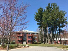 95 Powers St in Milford, NH - Building Photo - Building Photo