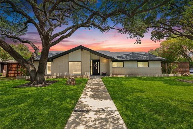 4925 Sugar Mill Rd in Dallas, TX - Building Photo