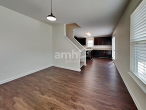 2718 Quail Oaks Dr in Greensboro, NC - Building Photo - Building Photo