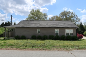 210 Orch Pk Ln in Winston-Salem, NC - Building Photo - Building Photo