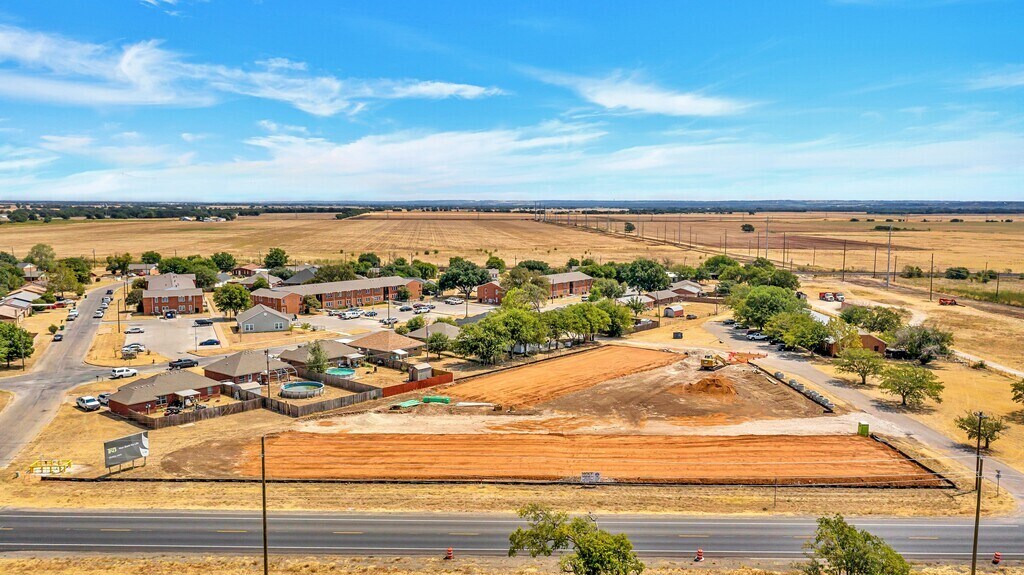 Morris Court Subdivision in McGregor, TX - Building Photo