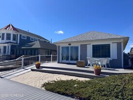 115 Boardwalk in Point Pleasant Beach, NJ - Building Photo