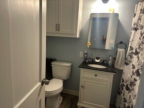 430 Center Way in Lake Jackson, TX - Building Photo - Building Photo