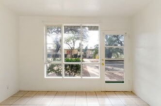2921 E 17th St in Tucson, AZ - Building Photo - Building Photo