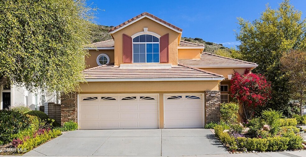 6285 Deerhill Rd in Oak Park, CA - Building Photo