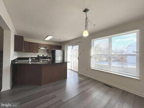 707 Horse Chestnut Ct in Odenton, MD - Building Photo - Building Photo