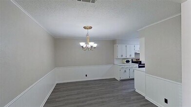 821 W Woodard St in Denison, TX - Building Photo - Building Photo