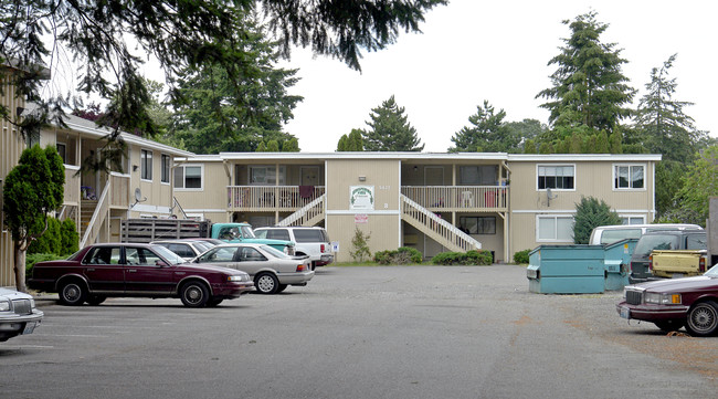 Whispering Firs Apartments in Lakewood, WA - Foto de edificio - Building Photo