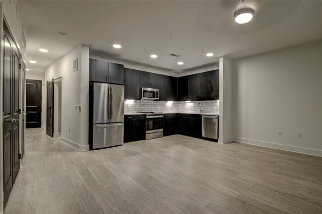 property at 6400 Washington St