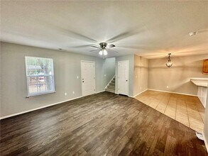 1460 W Jct St in Fayetteville, AR - Building Photo - Building Photo