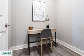 305 Laredo Dr in Cocoa, FL - Foto de edificio - Building Photo