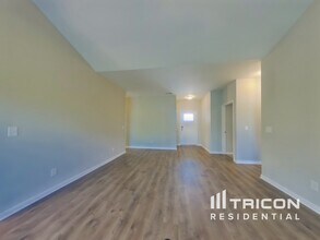 746 W Coker Way in Spring Hill, TN - Building Photo - Building Photo