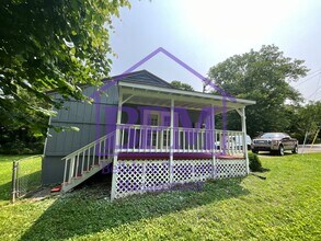 200 Creekside Dr in Clarksville, TN - Building Photo - Building Photo