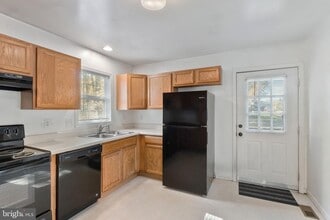 11244 Blue Ridge Ct in Gordonsville, VA - Building Photo - Building Photo