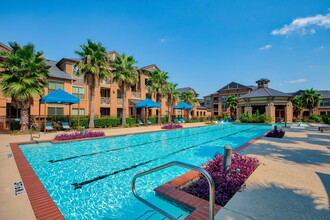 Grand Fountain in Richmond, TX - Building Photo - Building Photo