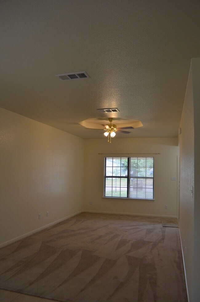 913 Daisy Dr in Harker Heights, TX - Building Photo - Building Photo