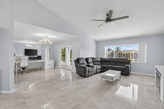 13770 Oneida Dr in Delray Beach, FL - Building Photo - Building Photo