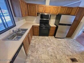1093 Fleetwood Ave in Carson City, NV - Building Photo - Building Photo