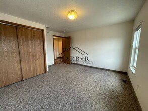 146 S Broadway Ave in Spring Valley, MN - Building Photo - Building Photo