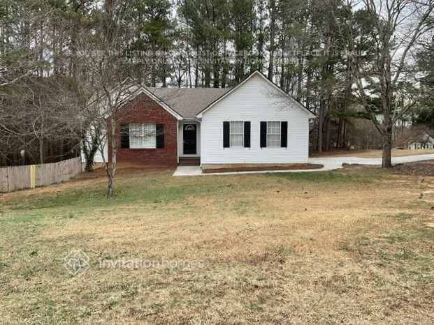 property at 3110 Amber Ln