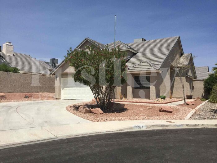 7324 Simsbury Cir in Las Vegas, NV - Building Photo