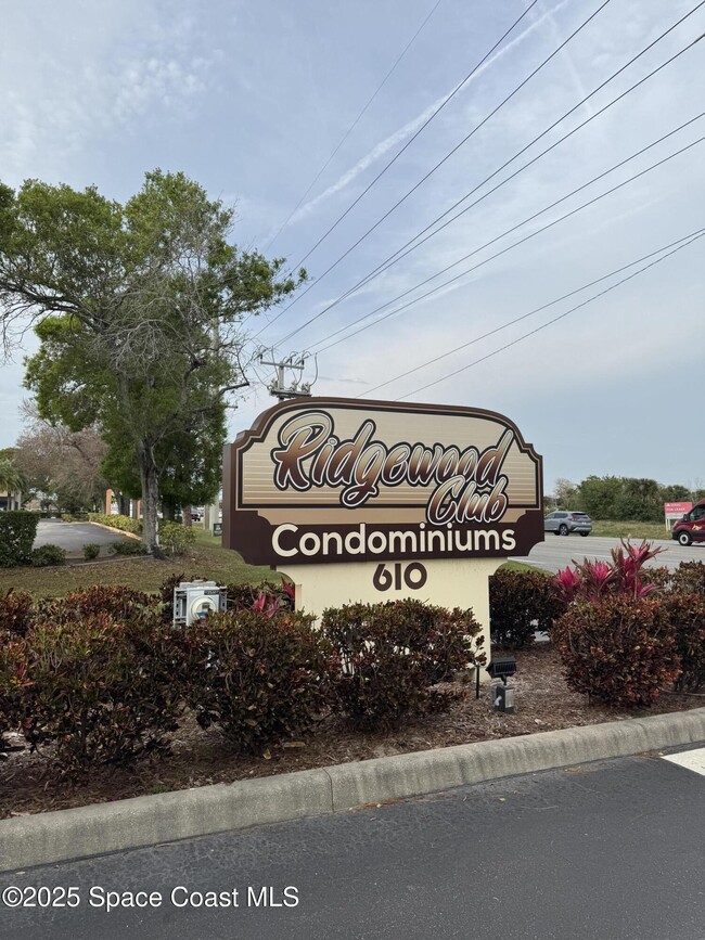 624 Ridge Club Dr in Melbourne, FL - Building Photo - Building Photo