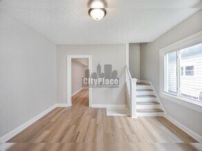 608 N Oakland Ave in Indianapolis, IN - Building Photo - Building Photo