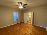 6523 Avenue C photo'