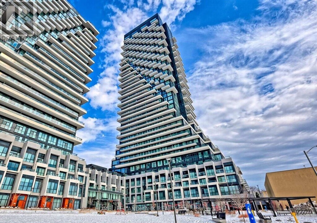 30-2630 Inn On The Pk Dr in Toronto, ON - Building Photo