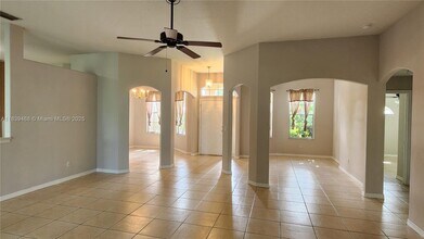 2001 SW Cranberry St in Port St. Lucie, FL - Building Photo - Building Photo