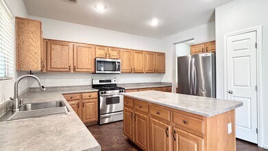 4837 Quartz Crest St in North Las Vegas, NV - Building Photo - Building Photo