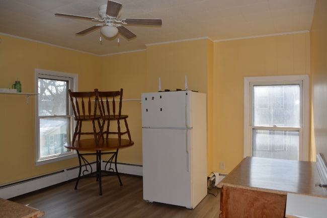 1017 Park Ave, Unit 2F in Utica, NY - Foto de edificio - Building Photo