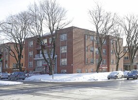 5980 Decelles in Montréal, QC - Building Photo