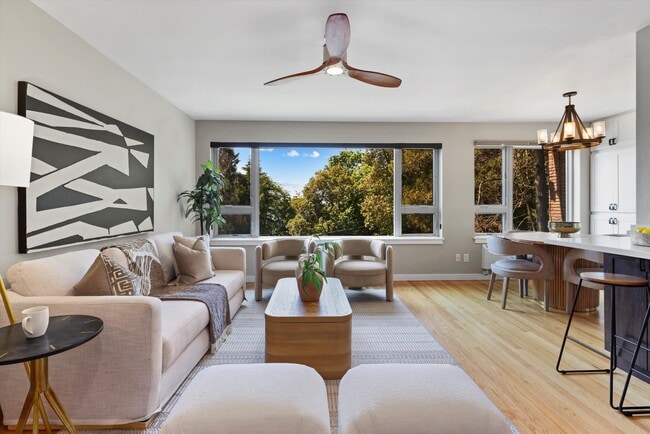property at 530 W Olympic Pl