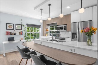 1405 Miami Rd, Unit 29 in Fort Lauderdale, FL - Building Photo - Building Photo