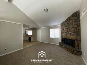 3796 St Elmo Ave in Memphis, TN - Building Photo - Building Photo