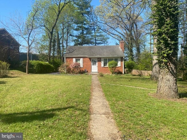 property at 2200 Greenwich St