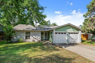 2401 Stone River Dr in Austin, TX - Building Photo - Building Photo