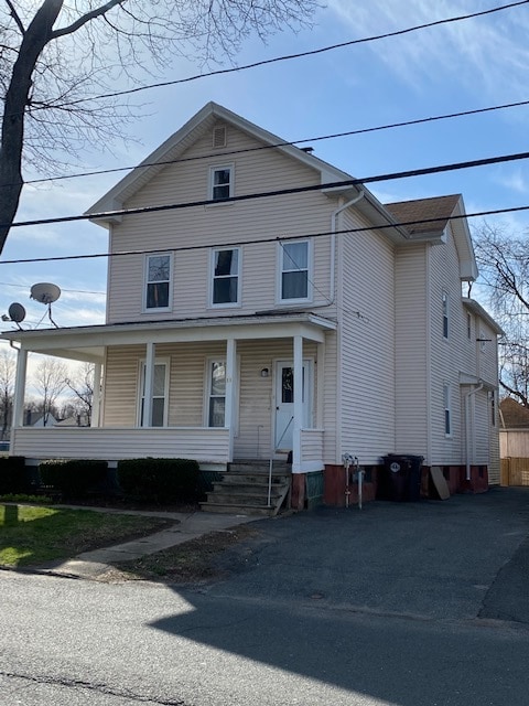 11 Cross St, Unit 2 in Westfield, MA - Building Photo - Building Photo