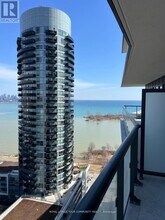 38 Annie Craig Dr in Toronto, ON - Building Photo - Building Photo