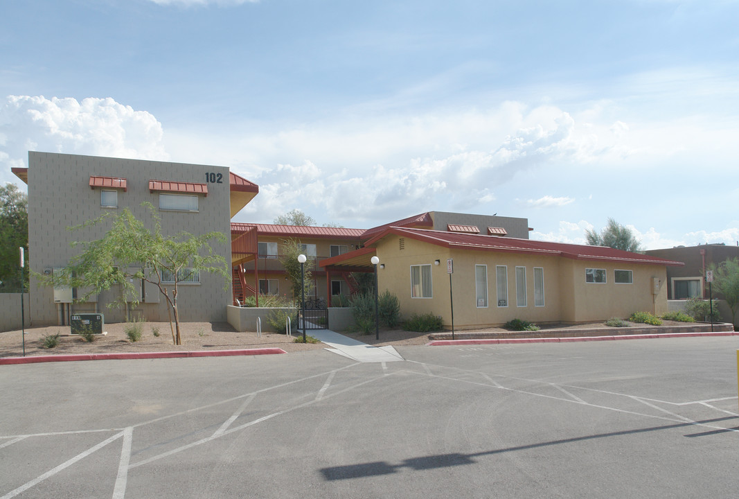 102 E Mohave Rd in Tucson, AZ - Building Photo