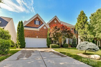 16829 Hampton Trace Rd in Huntersville, NC - Foto de edificio - Building Photo