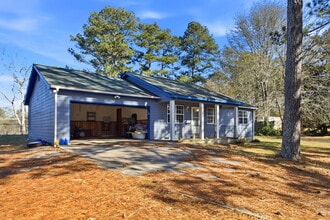 213 Carter Rd in Auburn, GA - Building Photo - Building Photo